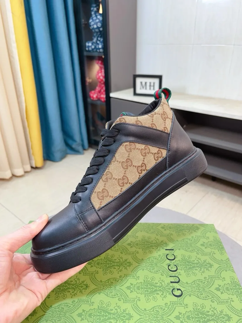 Men's shoes 💰458🌸🌸[GUCCI] Gucci's new spring and summer slip-on loafers with cartoon characters, Fendi F's low-top trendy men's shoes, 😈The upper is made of Italian 🇮🇹 imported sheep suede with Lafayette embroidered leather, full pigskin lining, original rubber non-slip outsole! The style is high-profile and elegant, and the upper is versatile and fashionable. 🇱🇾🇱🇾A large number of ready-made and reposted pictures will be sold! 38-44,